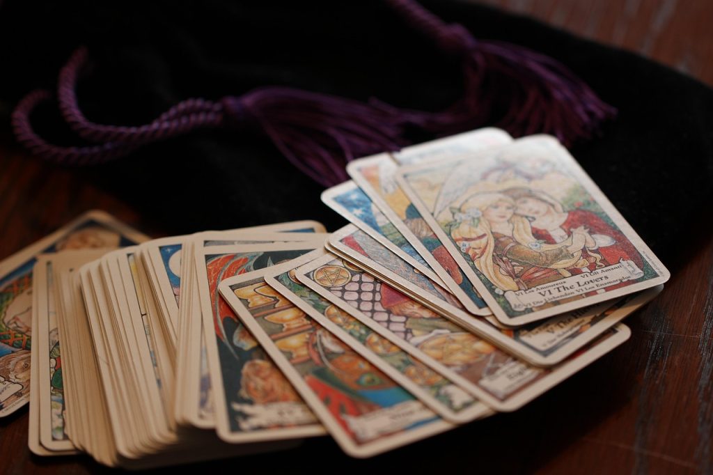 Occultisme : les signaux qui annoncent une emprise sectaire